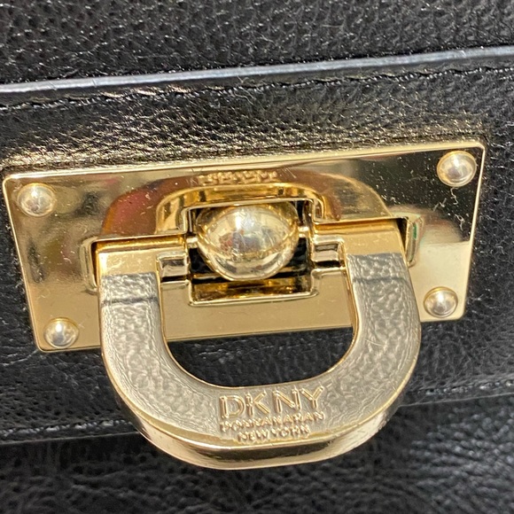 Designer handbags - Picture 4 of 16